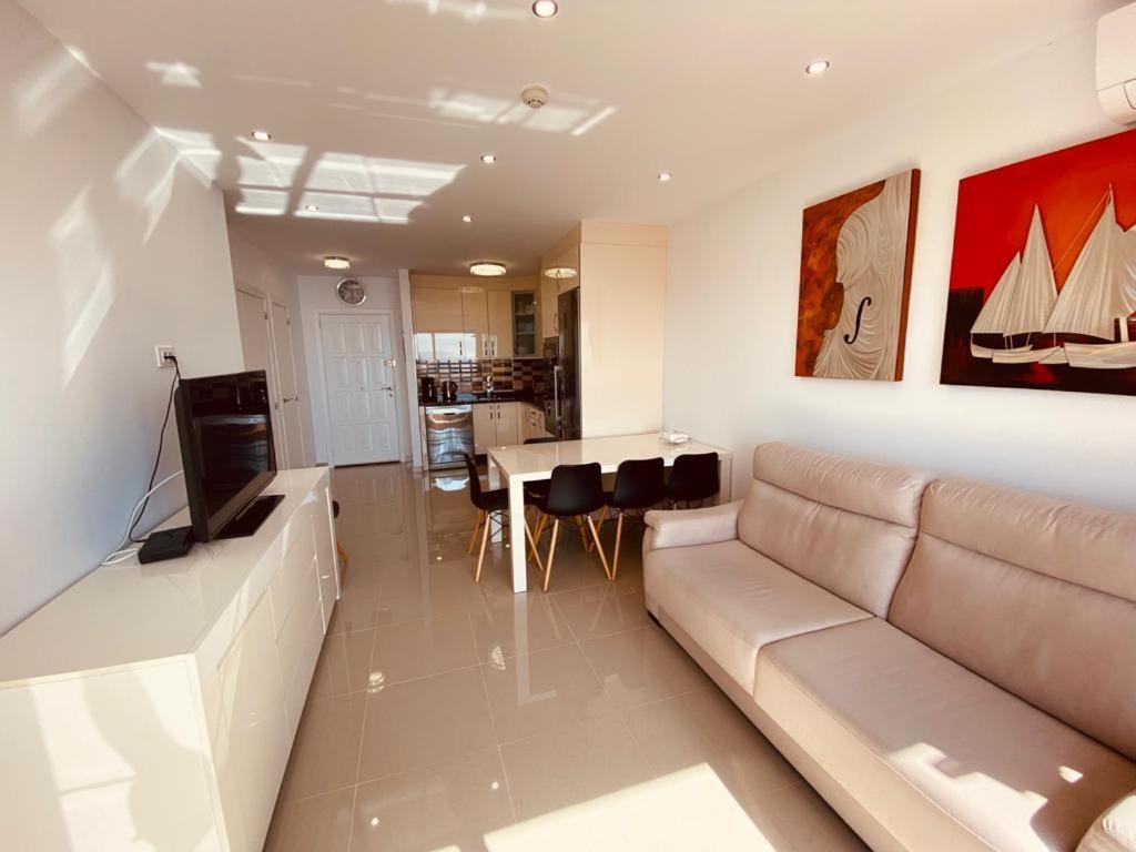 Gold Sunset Apartment Costa Adeje (Tenerife)
